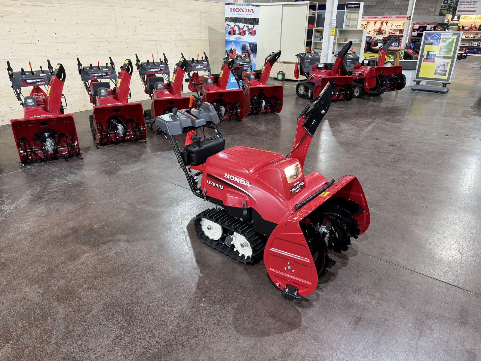 Honda HSS 1380i1 TD Hyrbid Schneefräse 1
