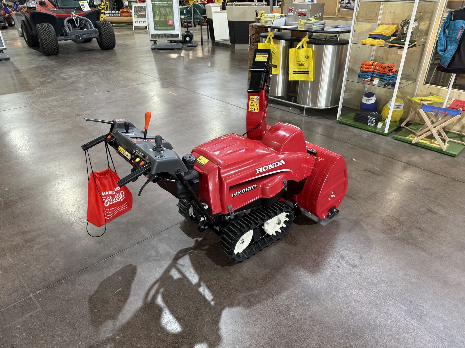 Honda HSS 1380i1 TD Hyrbid Schneefräse 3