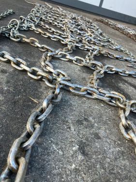 Sonstige Doppelspurketten 440/65R24