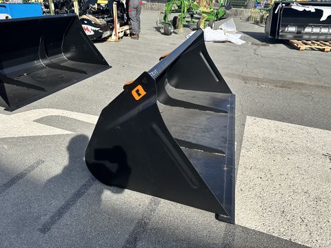 Quicke Volumenschaufel VS 220 mit Euroaufnahme