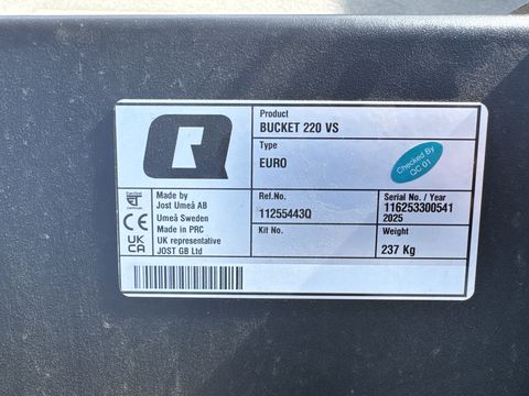 Quicke Volumenschaufel VS 220 mit Euroaufnahme