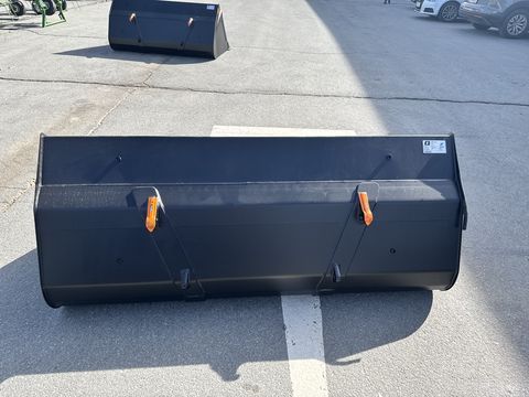 Quicke Volumenschaufel VS 220 mit Euroaufnahme