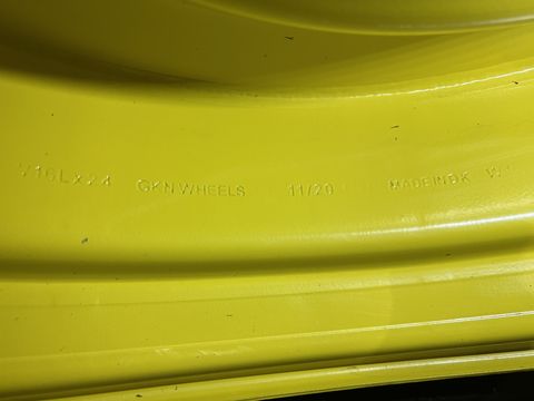 Trelleborg Kompletträder zu John Deere, Fendt 300 u. 500