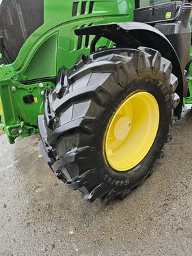 Trelleborg Kompletträder zu John Deere, Fendt 300 u. 500