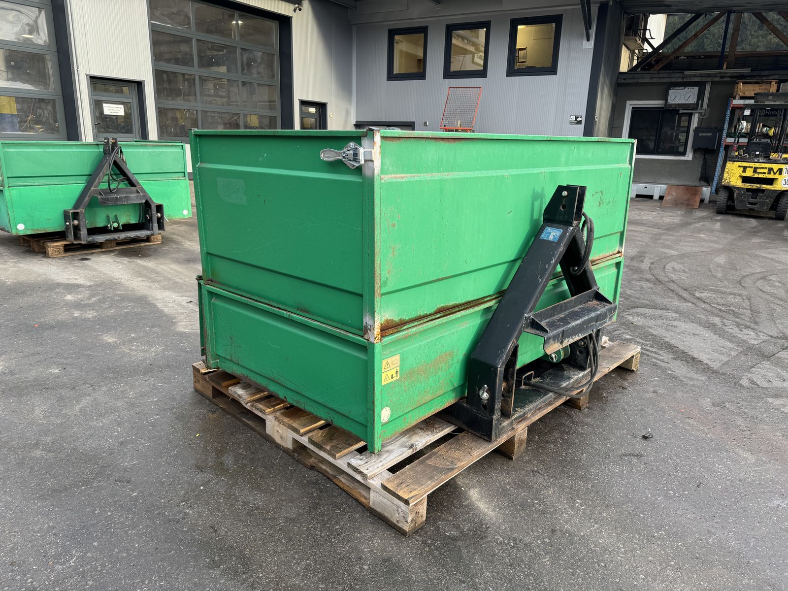 Teros Kippschaufel DW 220x125 mit Aufsatzwänden 1