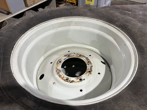 Michelin Steyr Multi 600/60R30 u. 440/65R20