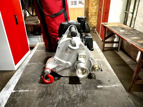 Portable Winch PCW 5000 mit 100m Seil Ø12mm