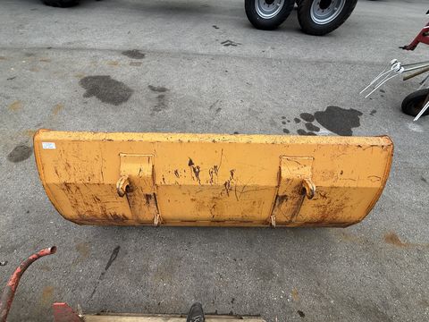 Hauer Schaufel mit 2m Arbeitsbreite und Euroaufnahme