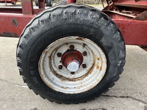 Brantner Einachs 4to , 250x165cm