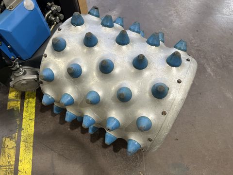 Brielmaier 27 PS Grundmaschine mit Stachelwalzen