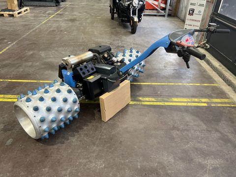 Brielmaier 27 PS Grundmaschine mit Stachelwalzen
