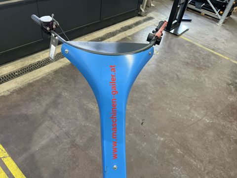 Brielmaier 27 PS Grundmaschine mit Stachelwalzen