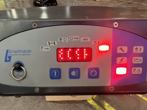 Brielmaier 27 PS Grundmaschine mit Stachelwalzen