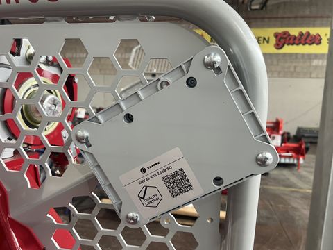 Tajfun Tajfun EGV85 AHK SG mit Hilfswinde HW 550