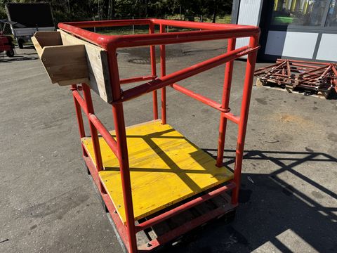 Sonstige Eigenbau Arbeitskorb für Palettengabel
