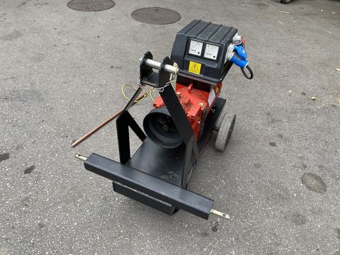 Bertolini 12,5 kVA Zapfwellenaggregat