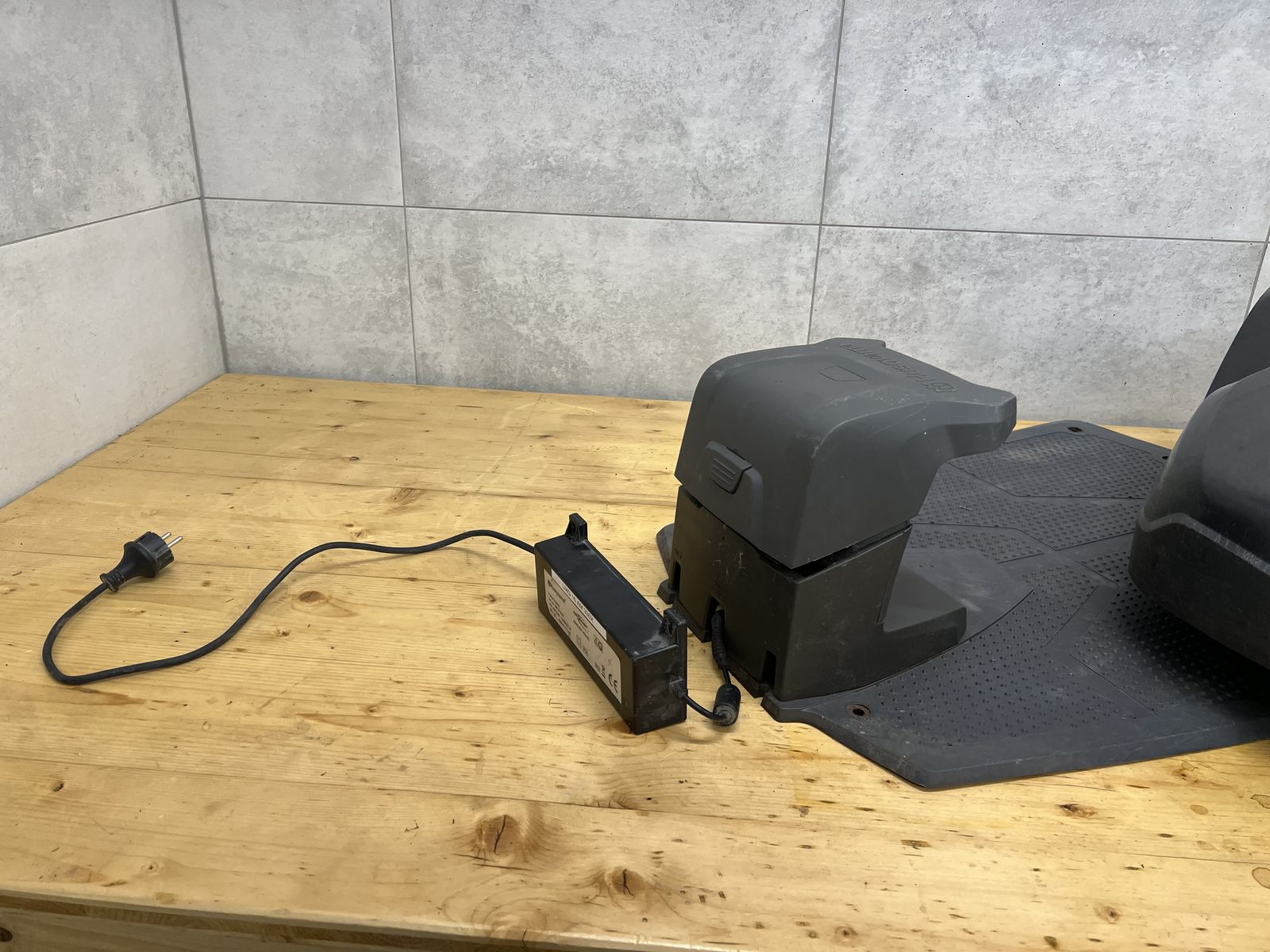 Husqvarna Automower 440 mit Connect 3