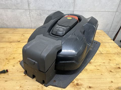 Husqvarna Automower 440 mit Connect
