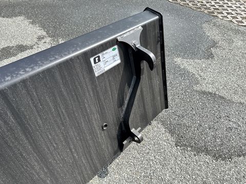 Quicke Universalschaufel CL 150 mit Euroaufnahme