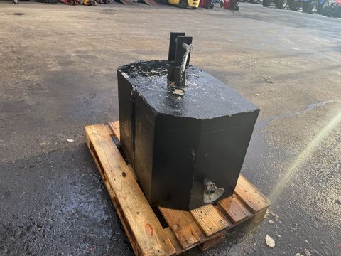 Sonstige Eigenbau McCormick Betongewicht 500kg