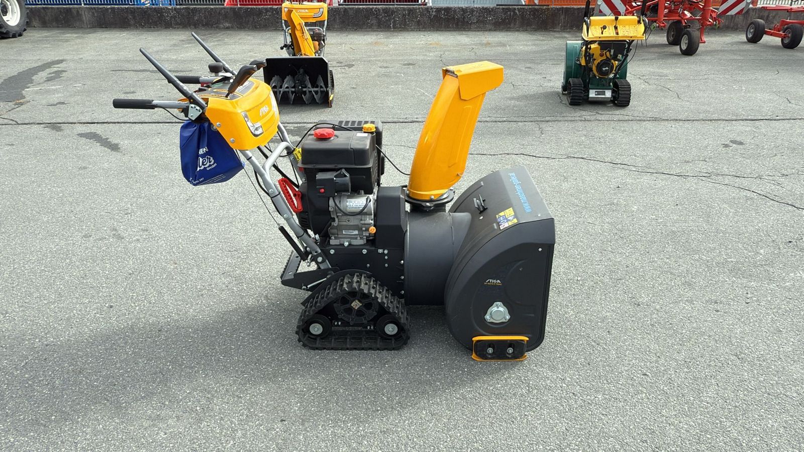 Stiga ST 726 T Schneefräse mit Raupenantrieb 3