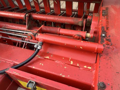 Pöttinger Trend II , Tieflader LW 40M 