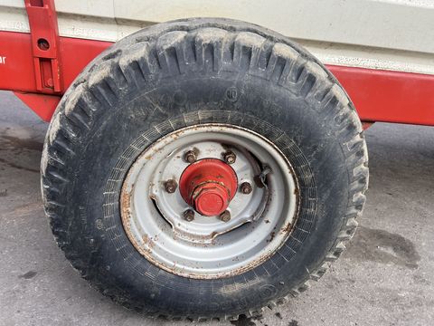 Pöttinger Trend II , Tieflader LW 40M 