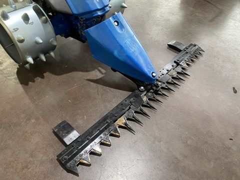 BCS BCS WS 630 mit Stachelwalzen und Freischneider