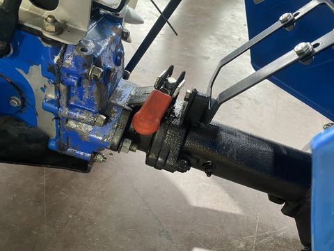 BCS BCS WS 630 mit Stachelwalzen und Freischneider