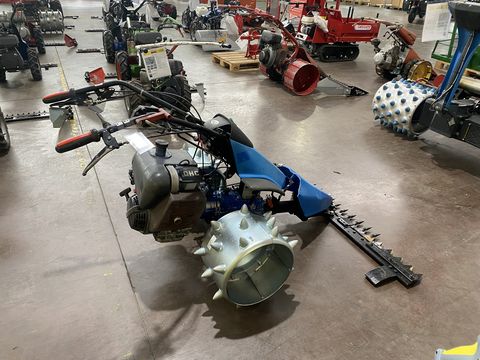 BCS BCS WS 630 mit Stachelwalzen und Freischneider