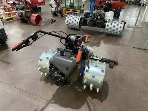 BCS BCS WS 630 mit Stachelwalzen und Freischneider