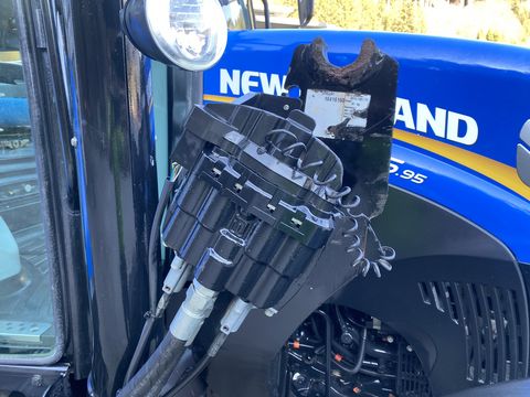 New Holland T 5.95