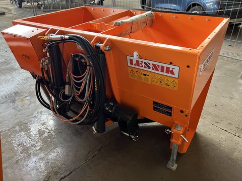 Lesnik PR18 Selbstlade-Tellerstreuer 1000Liter