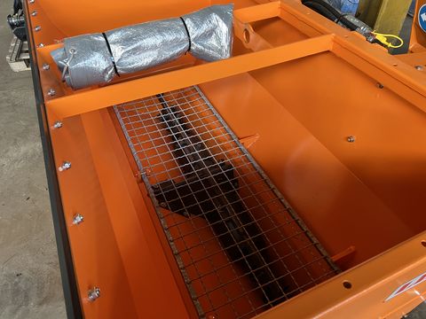 Lesnik PR18 Selbstlade-Tellerstreuer 1000Liter