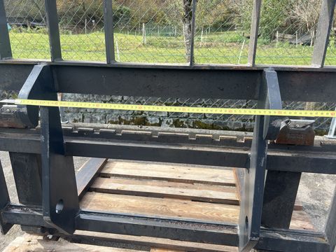 Giant Palettengabel mit Giant - Aufnahme