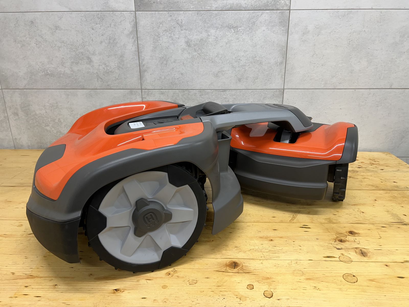 Husqvarna Automower 535 AWD 3