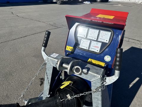 Schneeberger NSGL 42U 540U/min mit AVR Regelung Neuwertig