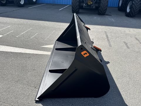 Quicke Volumenschaufel VS 200 mit Euroaufnahme