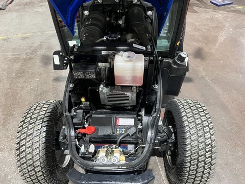 Solis 26 HST 4WD mit Kabine