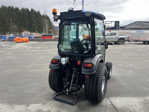 Solis 26 HST 4WD mit Kabine