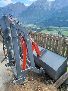 Sonstige Front-Hecklader zu Carraro