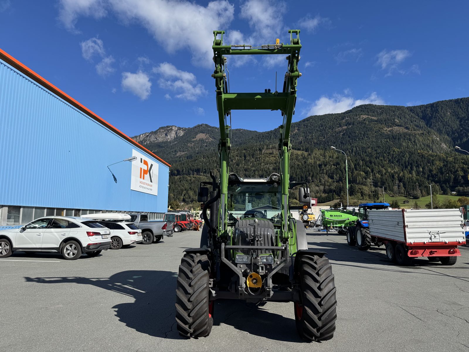 Fendt 211 Vario (Gen2) 2