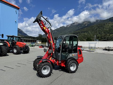 Weidemann 1280 Hoflader mit Euroaufnahme und Typisierung