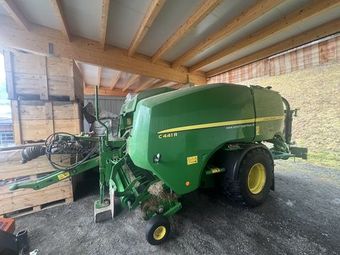 John Deere C441R