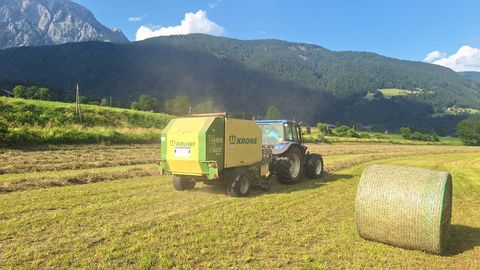 Krone Vario Pack 1500 MultiCut Ballenpresse