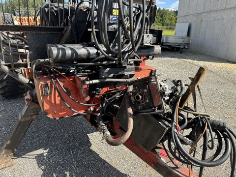 Farmi MPV 12 To. 4WD und Patu F400-2 8,2m