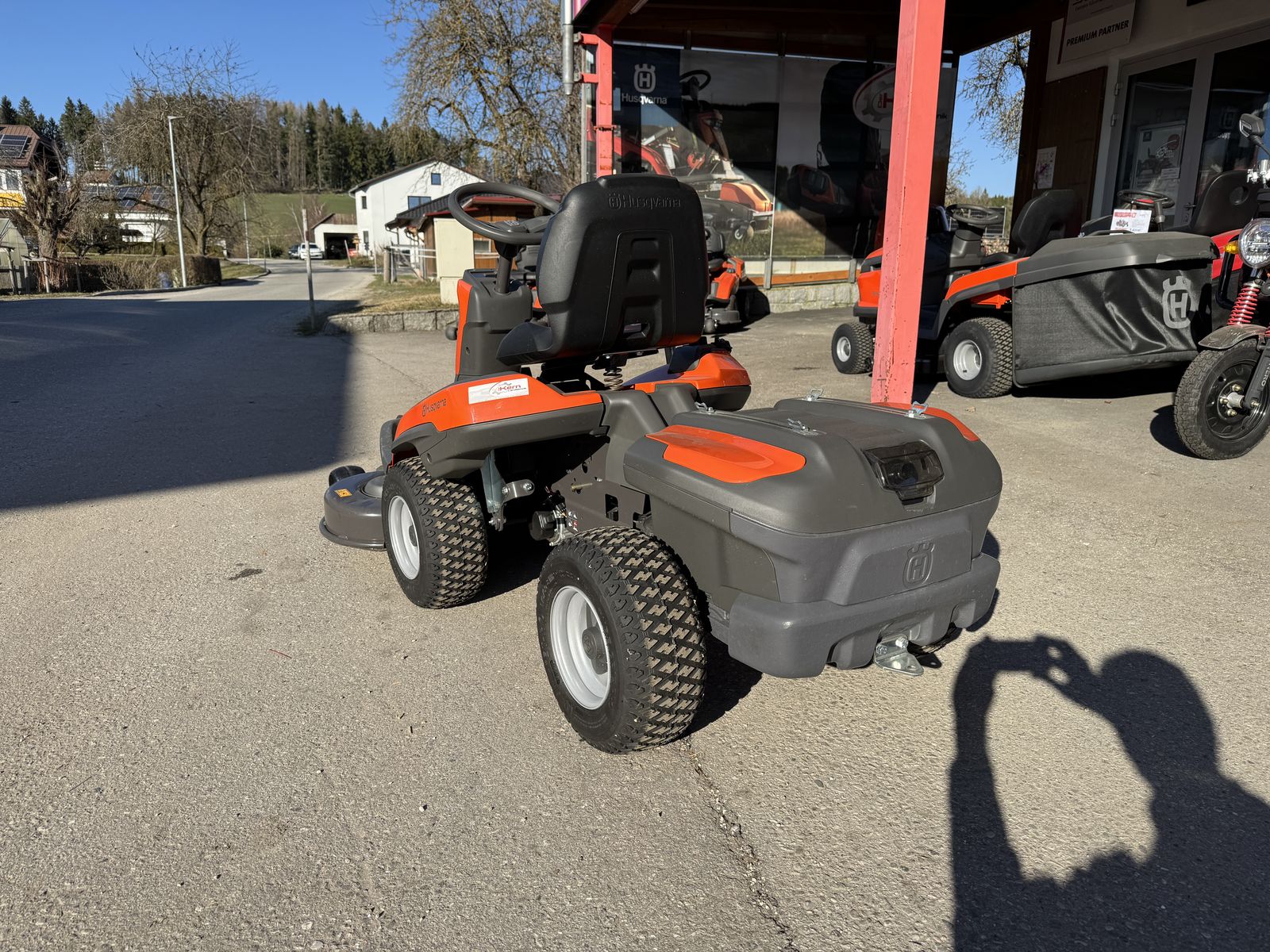 Husqvarna R200iX AWD 2