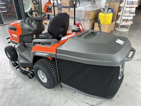 Husqvarna TC 220T Rasentraktor 2