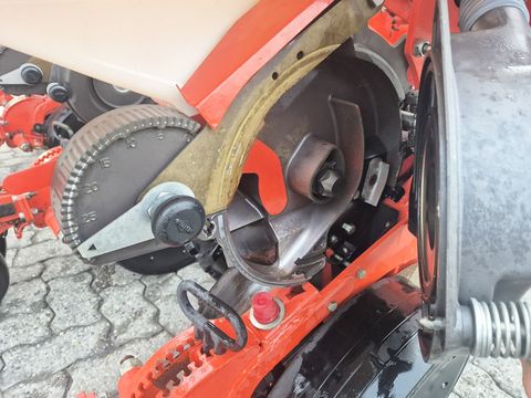 Kuhn Maxima 2 M 300 4-reihig