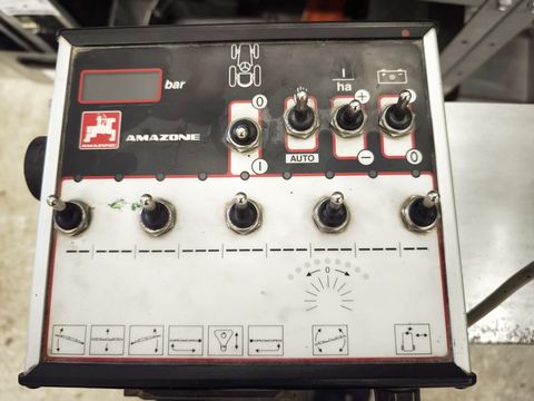 Amazone UF 800 Feldspritze